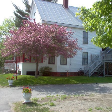 Parks Edge Inn Millinocket Exterior foto